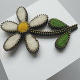 Daisy flower stem brooch angle 1024 x 1024